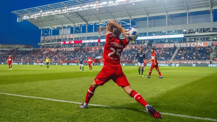Cách Đọc Kèo Ném Biên Bóng Đá Tại NowGoal Đỉnh Cao Cho Cược Thủ